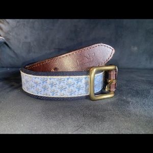 Vineyard Vines Belt Dragonfly Pattern